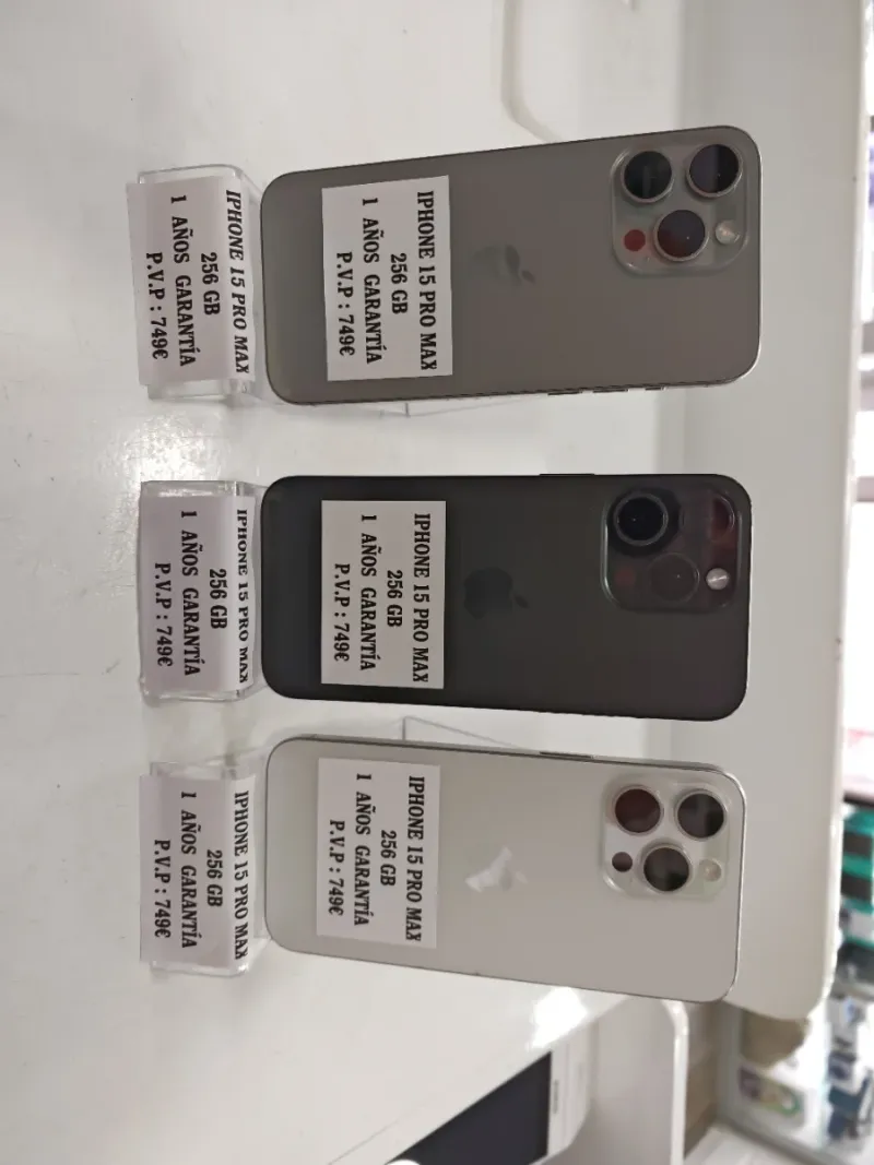 iPhone 15 Pro Max 256GB Gris/Plateado