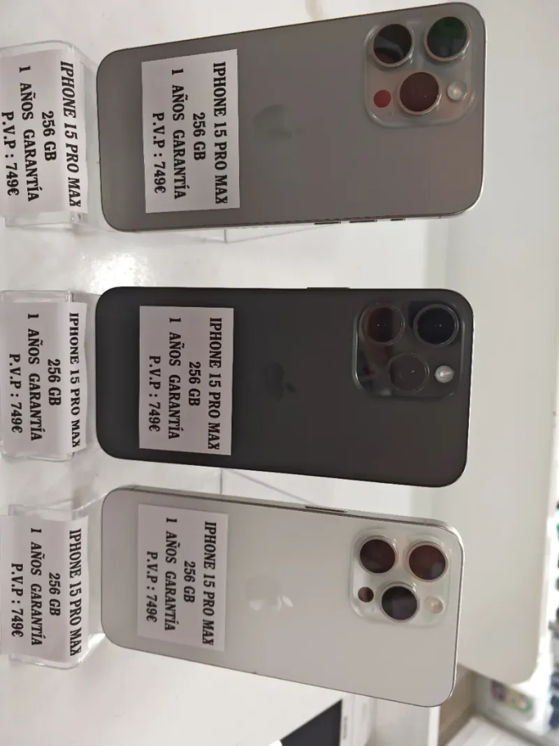 iPhone 15 Pro Max 256GB Gris/Plateado afbeelding 2