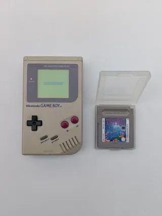 Nintendo Game Boy con Tetris