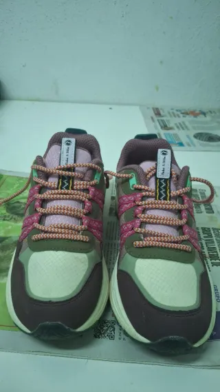 Zapatillas deportivas chica talla 37