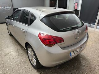 Opel Astra 2010