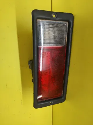 PILOTO TRASERO IZQUIERDO HYUNDAI GALLOPER 2.5TD