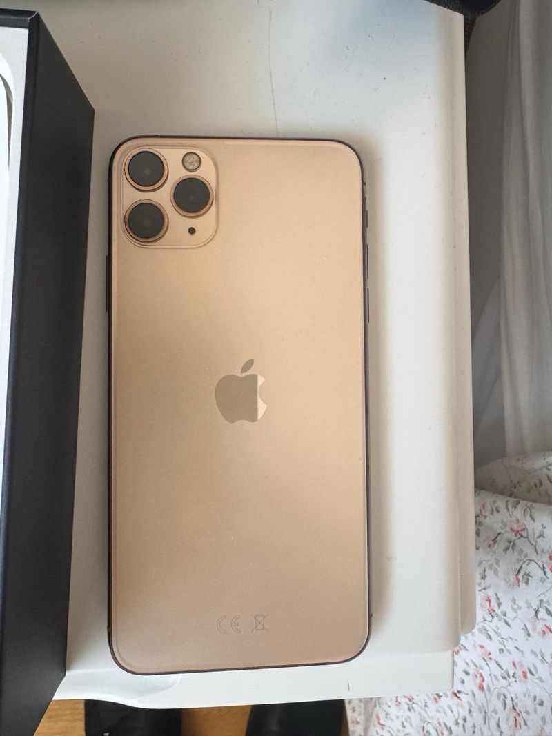 iPhone 11 Pro Max 64GB Dorado afbeelding 3