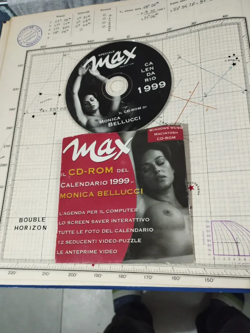 Monica Bellucci: Calendario 1999 CD-ROM físico