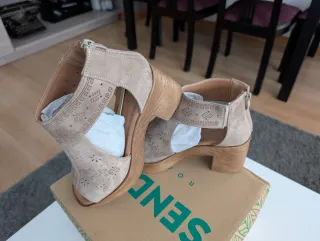 Sandalias Beige
