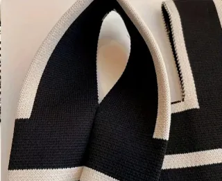 Bolso de mano rayas negro y beige