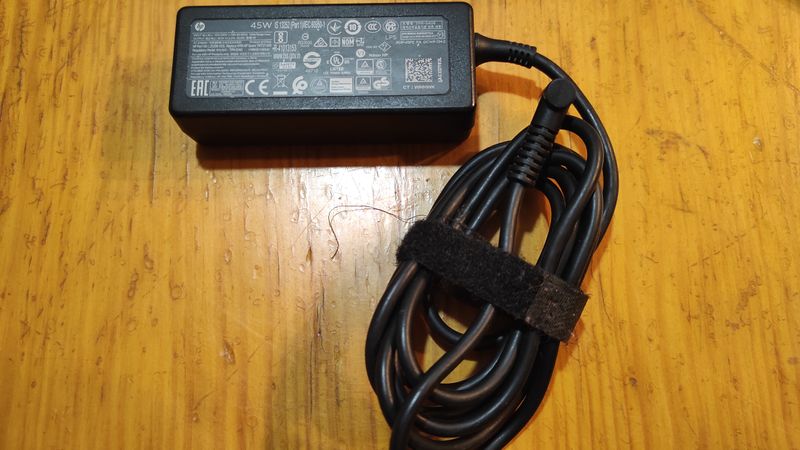 Adaptador de corriente para portátil HP de 45W