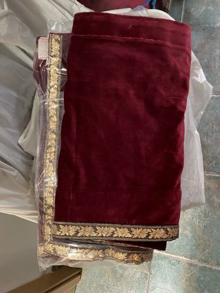 2 TERCIOPELOS ESTORES. 8€