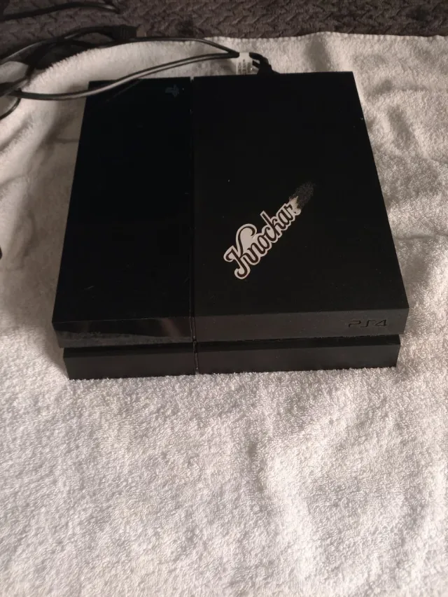 PS4 (PlayStation 4) Negra.