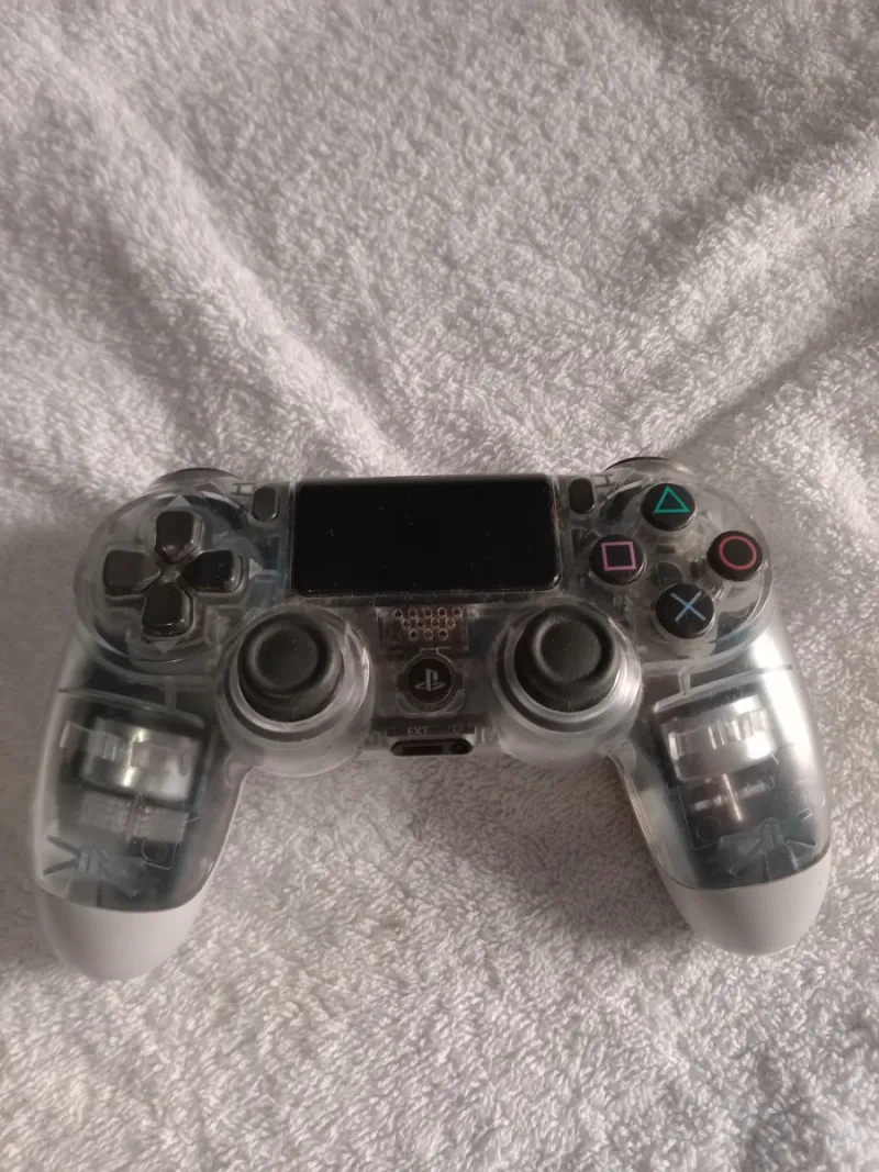 PS4 (PlayStation 4) Negra. afbeelding 2