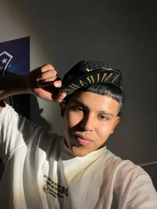 Busco Epl hostelería, ayudante, entre otros