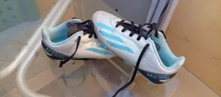 Botas de fútbol Messi niño 32