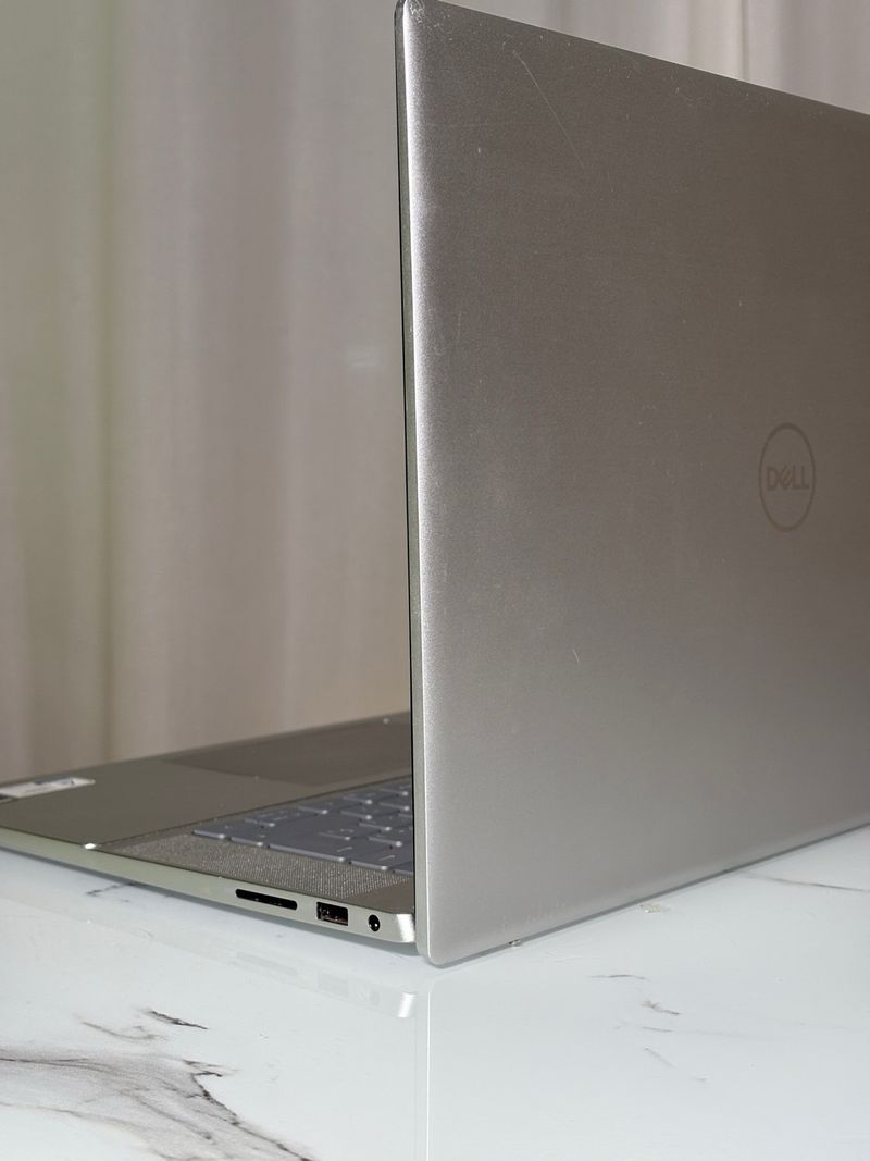 Dell Inspiron 16 i7 Plata afbeelding 2