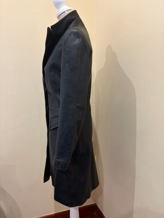 Levita de piel negra Talla S