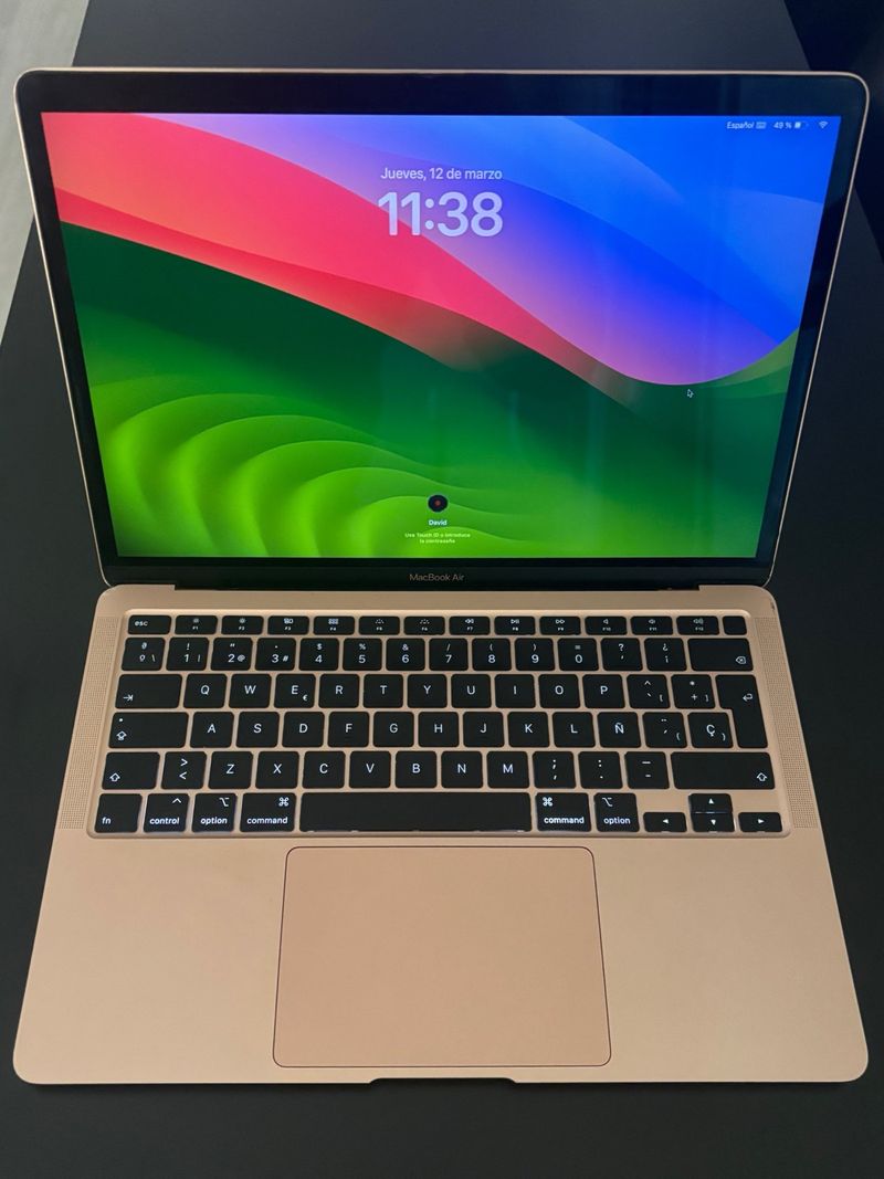 MacBook Air M1 Oro