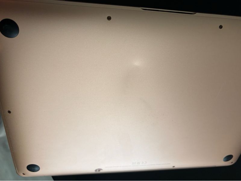 MacBook Air M1 Oro afbeelding 3