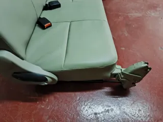 Asientos tercera fila Nissan Terrano