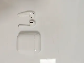 Apple AirPods
