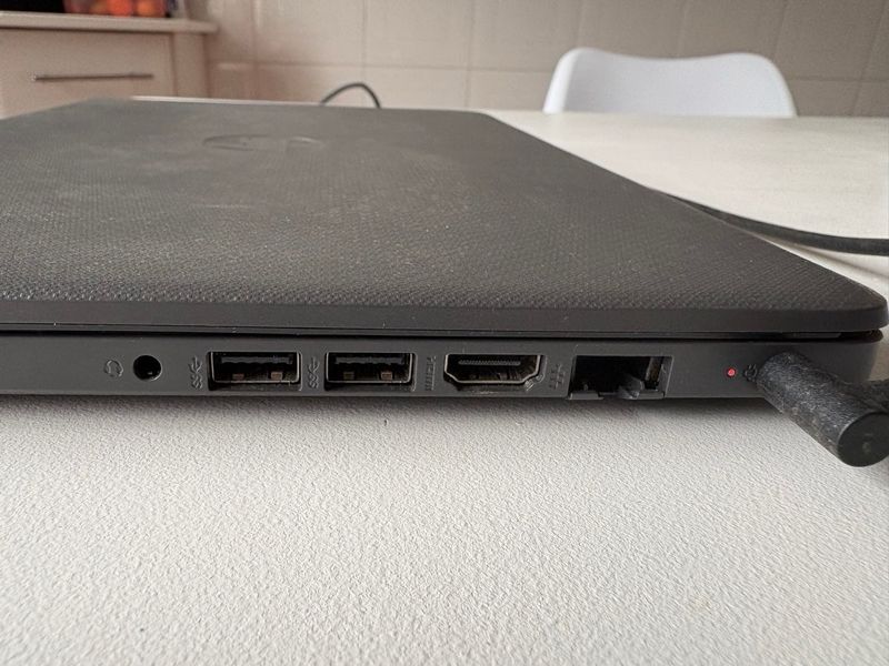 Ordenador portátil HP 240 g8 afbeelding 4