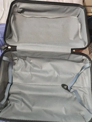 Maleta rosa nueva a estrenar