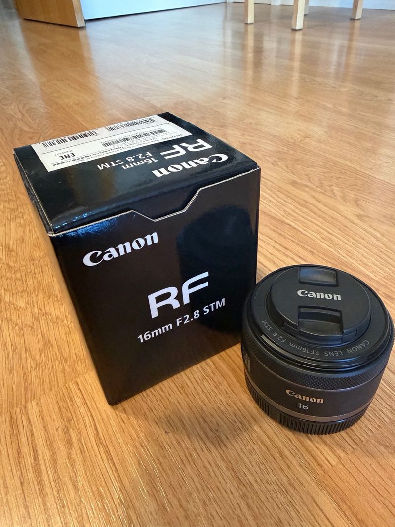 Objetivo Canon RF 16mm f2.8 STM como nuev sin usar