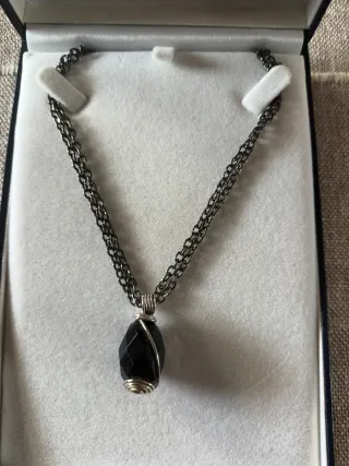 Colgante Piedra Negra y Cadena de regalo