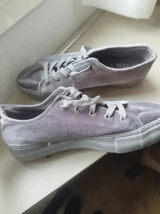 Zapatillas terciopelo gris