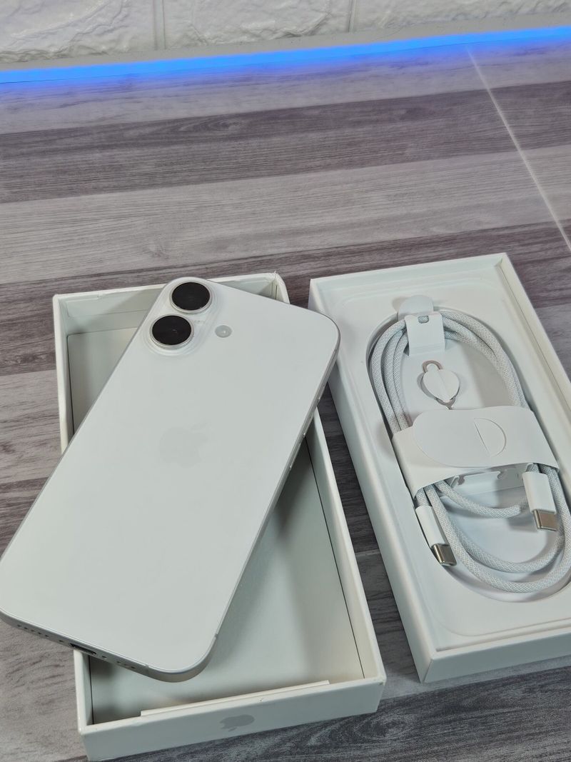 !!CHOLLO!! iPhone 16 128GB 95% Bat IMPECABLE afbeelding 2