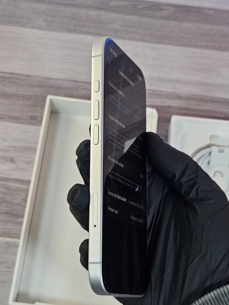 !!CHOLLO!! iPhone 16 128GB 95% Bat IMPECABLE afbeelding 4