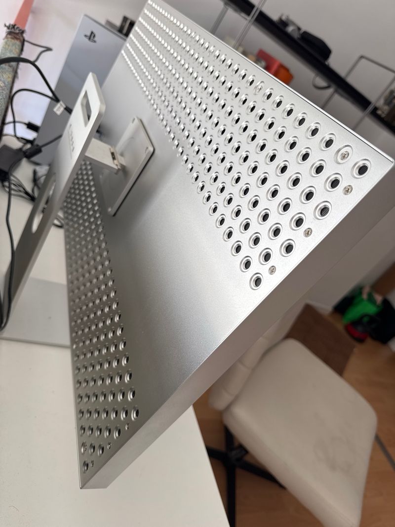 Alibaba Display 32 4K  Apple studio clone afbeelding 2