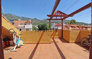 Casa adosada en alquiler en Las Cancelas - Valdeolletas en Marbella
