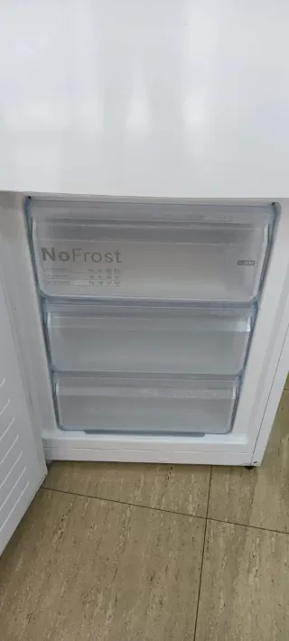 NEVERA COMBI BOSCH NO FROST ENERGÍA A+