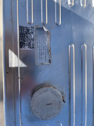 Fregadero, cocina y nevera caravana