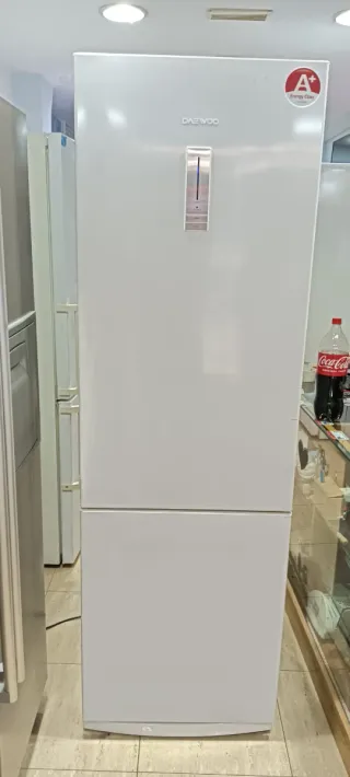 NEVERA COMBI DAEWOO NO FROST ENERGÍA A+
