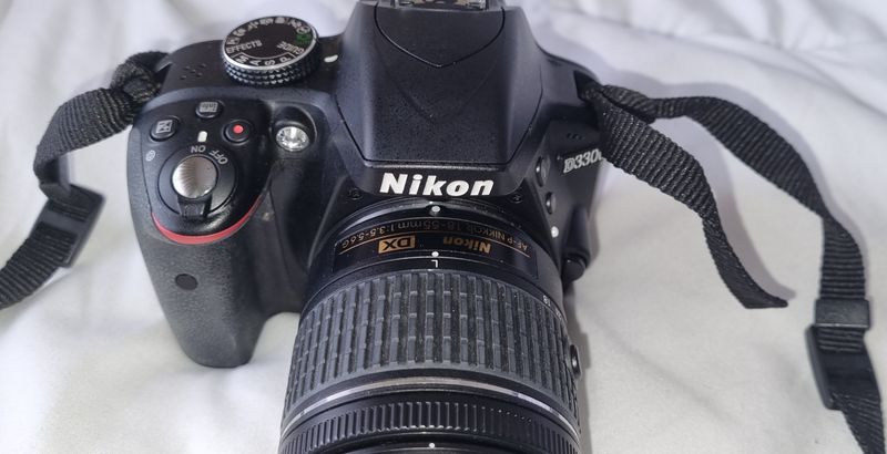 Cámara Nikon D3300 Como Nueva + Funda afbeelding 2