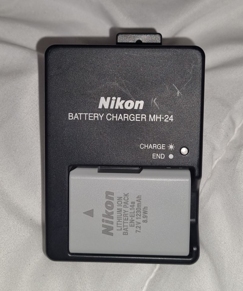 Cámara Nikon D3300 Como Nueva + Funda afbeelding 9