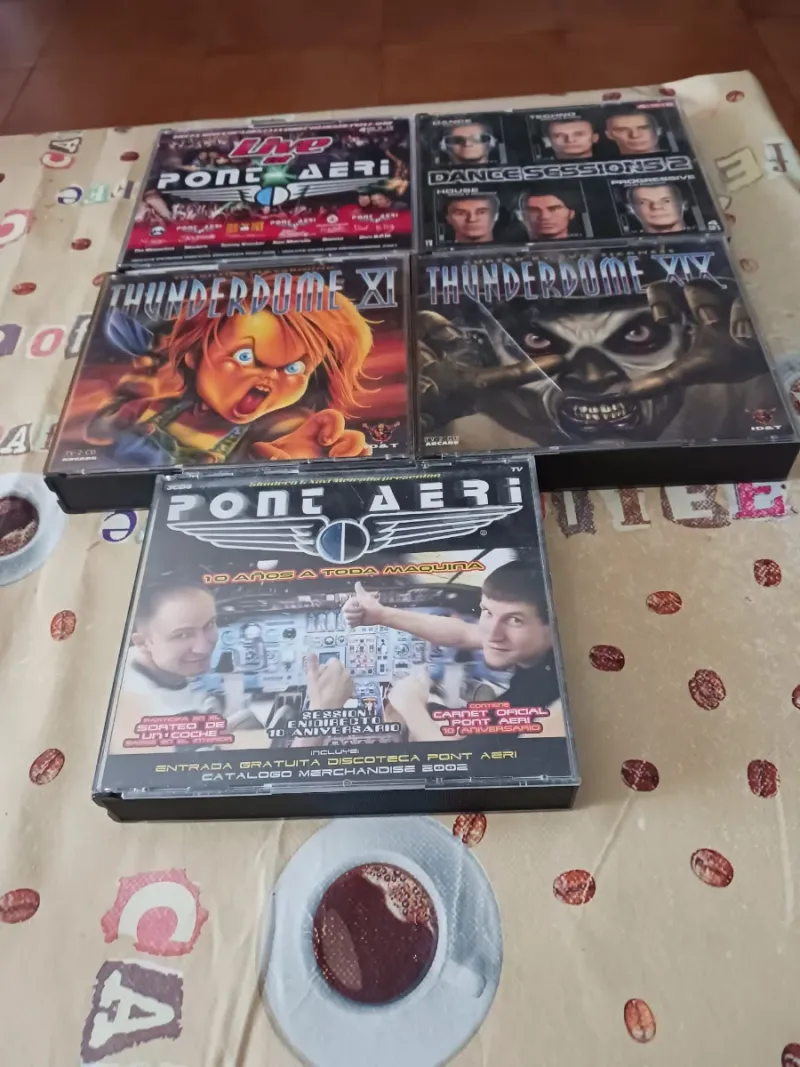 Psp 2 más consolas con juegos hay un lote de mucho afbeelding 5