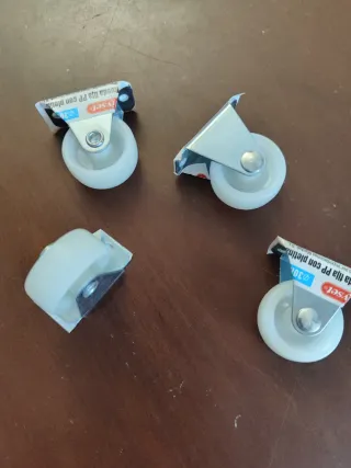 4 Ruedas Giratorias Nuevas a estrenar