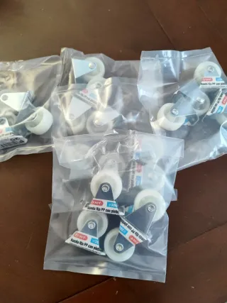 4 Ruedas Giratorias Nuevas a estrenar