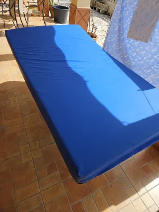 Colchón de espuma azul