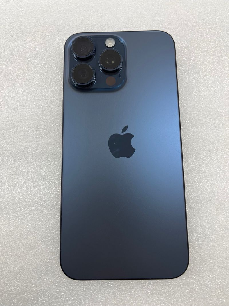 iPhone 15 Pro Max 256GB  Con su caja original afbeelding 2