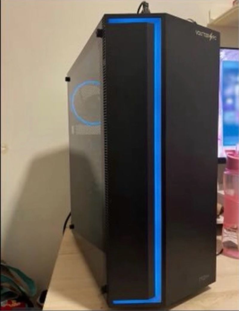 PC VOLTRONIC Negro/Azul