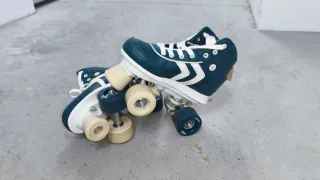 Patines 4 Ruedas Niño Talla 33