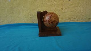 Cenicero monedas bola mundo mapa leer ver fotos