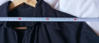 Camisa negra manga larga mujer