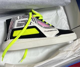 Zapatillas Renault 5 Turbo 3E Edición Especial