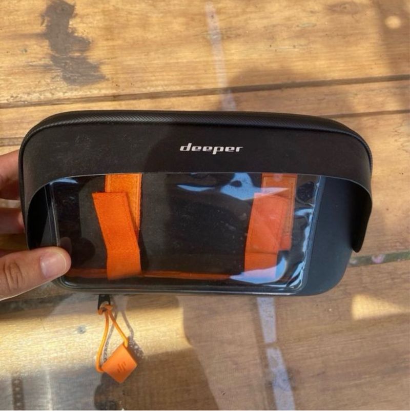 Funda para movil impermeable DEEPER