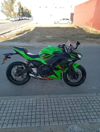 Kawasaki Ninja 650 Verde