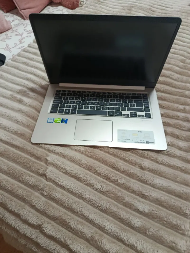 Portátil ASUS X510U Intel Core i5 GeForce 16GB afbeelding 2