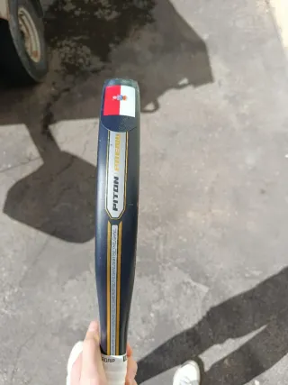 Pala de pádel Black Crown Piton Premium